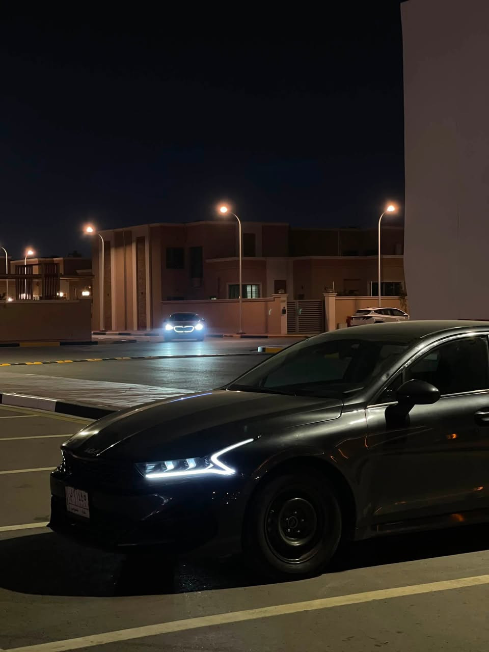 السلام وعليكم كيا K5 موديل 2022 رقم بغداد السياره حادثها موضح يمكم بصور فقط بنيد بدون دواخل وهنا بلعراق بيها قبق جنطه صبغ لغد شاصي سليمات كير مكينه حداده تبريد تخم تاير كله نضيف السعر 133 وبيها مجال  عنواني البصره للاستفسار *********** 
غير متواجد عل فيس بوك

