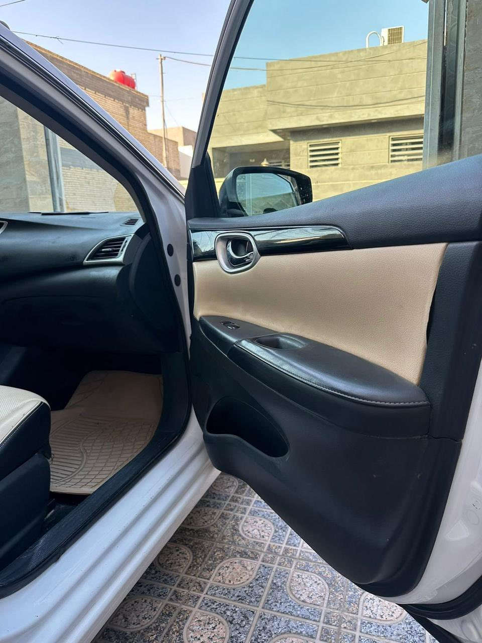 نيسان سنترا موديل 2018
فئة  SV
بصمة السيارة  وشاشة وكاميرا خلفية 
محرك  1800
كير مكينه نظيفات حادثها امريكا بنيد وجاملخ وكلش خفيف صور الحادث موجودة
بيها جاملخ واحد مبدل واحد مكعد بس 
ابيع ٣ قطع  حتى مااتعبك 
صرفية البانزين جدا اقتصادية وتمشي عادي او محسن 
حدادية صدر امامي جديدة قبل فترة بدلتها
تبريدها قوي ومعروف النيسان بالتبريد 
غرفتها حلوه ونظيفة
ماشية فقط 90 الف كيلو 
سنويتها 2030 باسمي تحويل مباشر
ماعليها غرامات
سيارة كاملة مكملة 
بيها فقط تلحيظات بسيطة شخوط 
رقمها بابل الرقم الجديد
مكانها كربلاء 
سعرها 113 وبيها مجال قليل
سعرها كلش مناسب مقارنه بخواتها
وبالعافية على الي ياخذها 
تواصل واتساب 
***********
