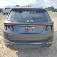 توسان للبيع 2023 السعر 185 سياره ماشيه فقط 49  مواصفات فول   فحتة سقف ...