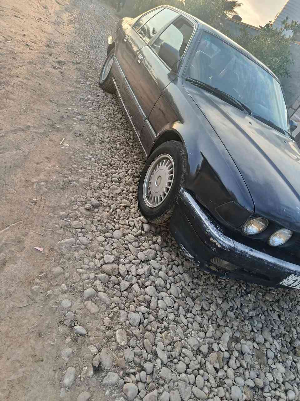 السلام عليكم    BMW 730  موديل  1994 مكينه و كير و كشر كفاله كير اوتو  مكينه 3500
بدون صبغ خلاص بلاديه حتى من الصبغ 
دبل ايرباك دبل جكمجه جام كهرباء 
تبريد ثلج وشغال قطعتين 
كهربائيات على وضع البلاد بدون جطل حداديه جديده  جاهزه بدون نقص  رقم بغداد الدولي باسمي هزه قبل شهرين 
السعر 39 وبيها مجال بسيط 
مكاني واسط الصويرة 
***********
