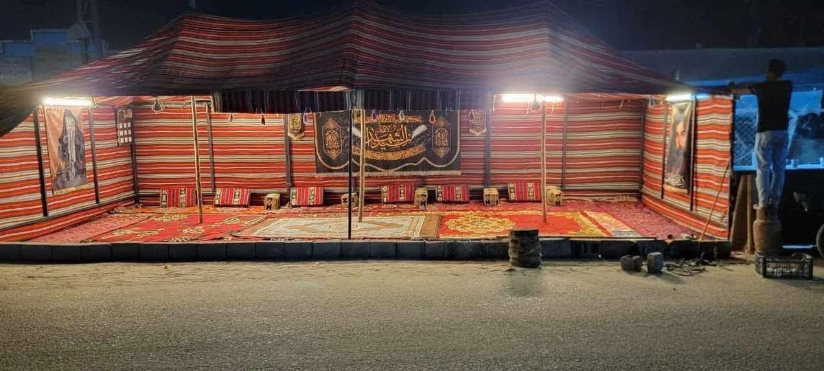 السلام عليكم
خيم للبيع 

موجود انواع القياسات 

8x4 

6x 4 

2x2  
انواع الاقمشه متوفر 

تواصل خاص + ‭0782 461 3910‬
