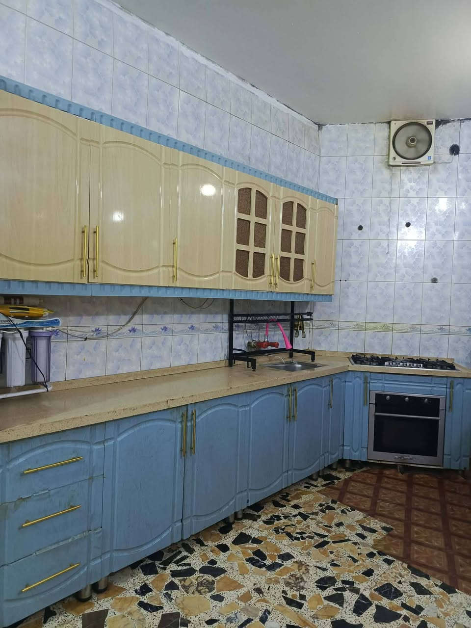 كاونتر تسكام اج دي اف  قياس 4امتار حرف Fكامل ابيعه وياه الفرن ماركة جونسون وطباخ منضدي السعر 500 مكان حي المعلمين


**إذا كنت صاحب هذا الإعلان وتريد حذفه لأي سبب، رجاءا أرسل رسالة إلى الدعم الفني**