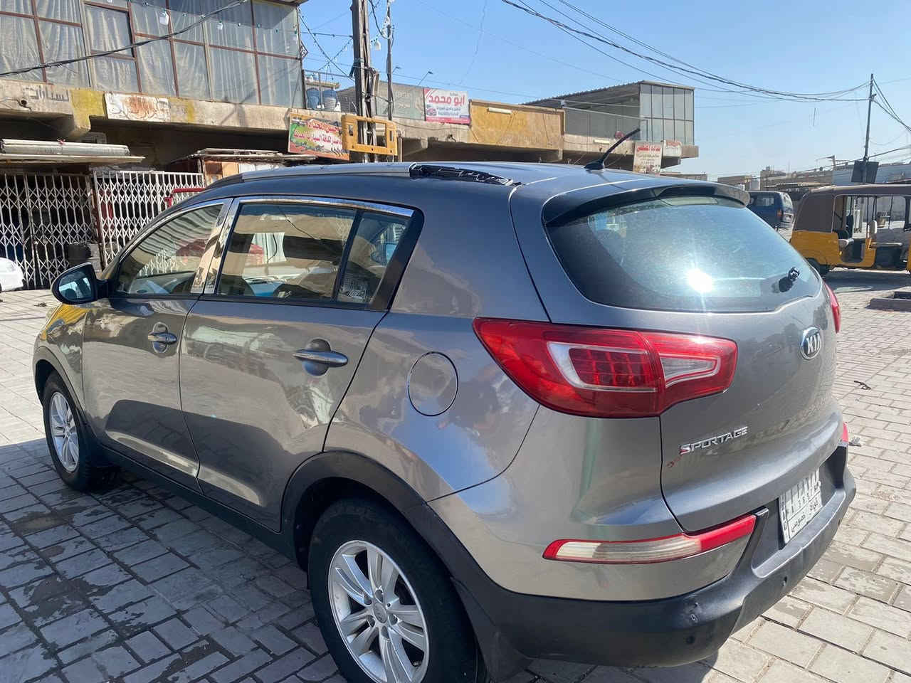 السلام عليكم كيا سبورتج 2014 رقم دولي باسمي تحويل بغداد سيارة صبغ عام صدر جديد تخم تاير المكان بغداد السعر 90 ورقة بيها مجال قليل مستعجل على بيعتها ***********
