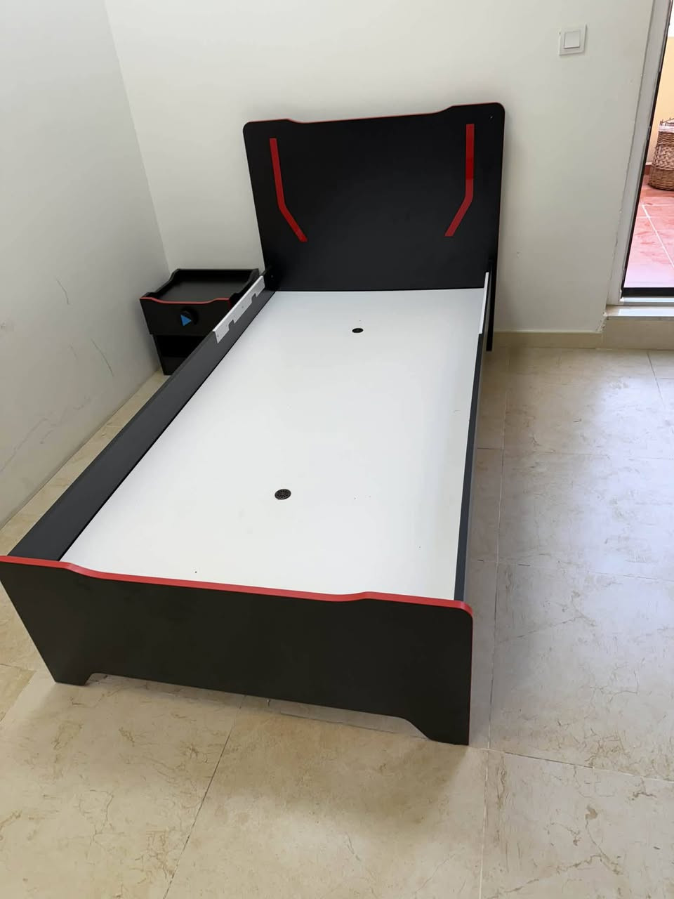 سرير اضاءة ماركة قوي جدا مع وكومدي جدد دوشك طبي اصلي 150الف


**إذا كنت صاحب هذا الإعلان وتريد حذفه لأي سبب، رجاءا أرسل رسالة إلى الدعم الفني**