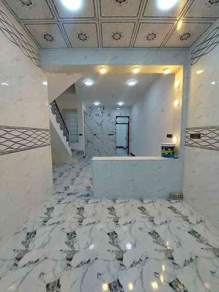 دار للبيع المساحه 100ً 
 طابو صرف حي ميسان قطاع 23 مجاور شارع عوده بنيان درجة اولًى بنيان حديث باقي يحتوي على غرفه وصاله ومطبخ واستقبال وصحيات داخليه وخارجيه للاستفسار الاتصال على الرقم التالي الكوفي للوساطة العقاريه ***********
