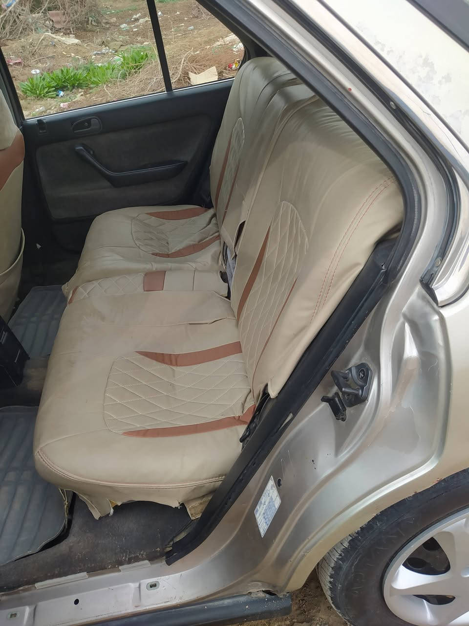 السلام عليكم هوندة للبيع موديل 1991 رقم كركوك تخم تاير سنتر لوك كهربائيات كل شغالة فتحة سقف گير ومحرك شرط سعر35وبيها مجال
للستفسار ***********
