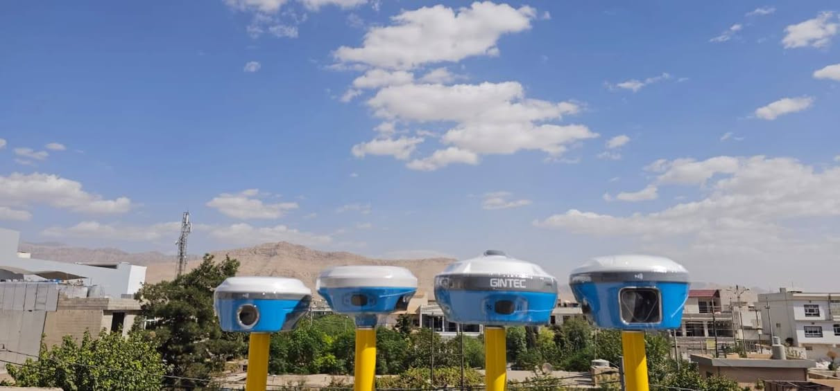 جینتیک gnss
سنتین اشتراک مجانی من کل العراق
دقة عالیة
2.5mm static
8mm rtk
میلان 60-120°درجە
یدعم کل اقمار
1608قناة 
یربط ویا كل انواع دیفرینشیال 
نظام سهلة جدا 
ویدورة تعلیمی مجانی 
***********
