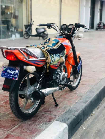 السلام عليكم دايون برتقالي موديل2023 وكيله ثامر خلخال اوراق اصولي دراجه كفاله عامه من كلشي مكينه مكفوله السعر 1600 وبيه مجال المكان كربلاء حي العامل الرقم ***********
