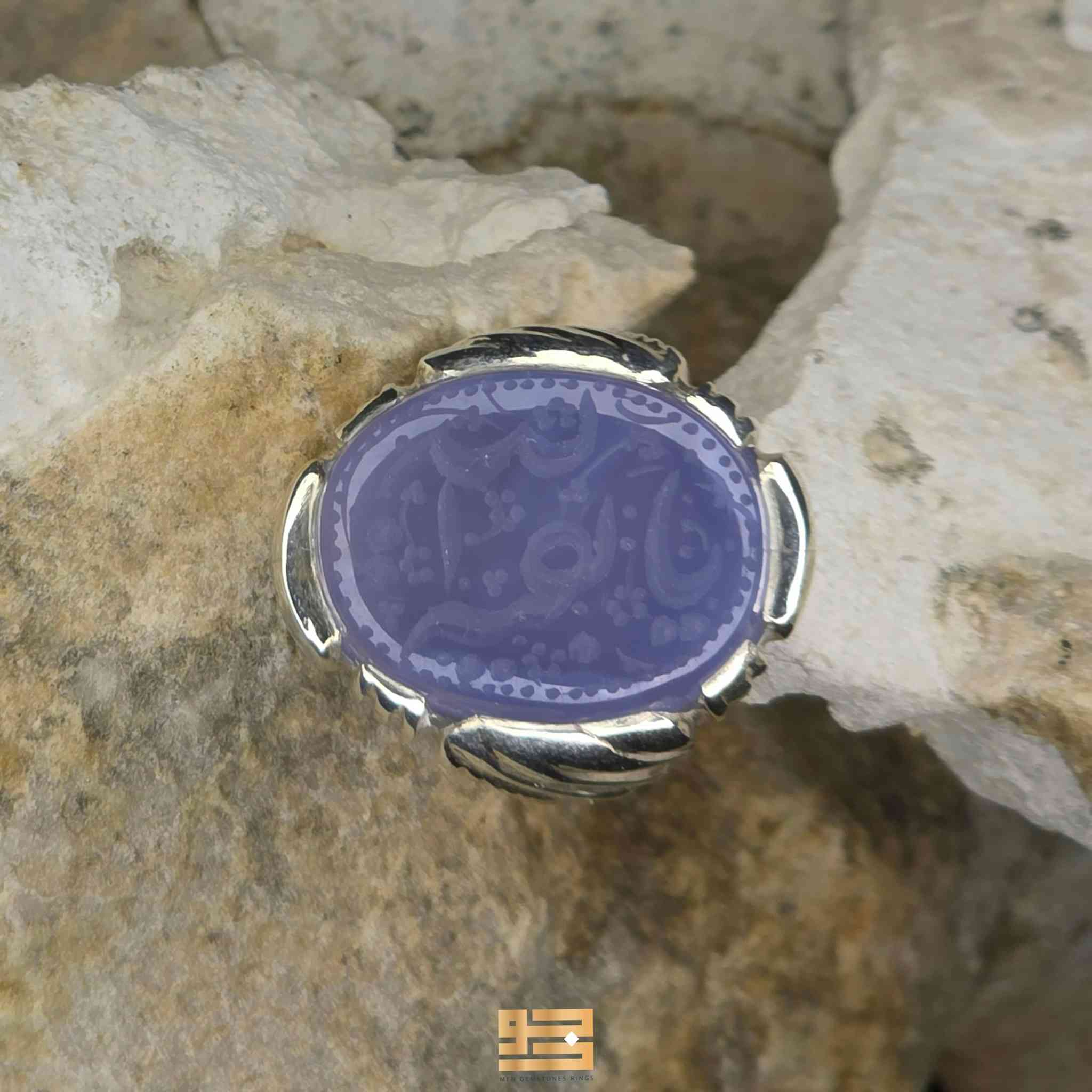 ﷽
خاتم رجالي
حجر عقيق يماني 
فضة صياغة عقيل إيران
منقوش "يا بقية الله" صلوات الله و سلامه عليه
الوزن 15.6 غرام 
القياس 18

لينك المزاد على الواتساب🛍:

🔗https://chat.whatsapp.com/GAK4nGjC5FC8BV5OaeH8Uw


**إذا كنت صاحب هذا الإعلان وتريد حذفه لأي سبب، رجاءا أرسل رسالة إلى الدعم الفني**