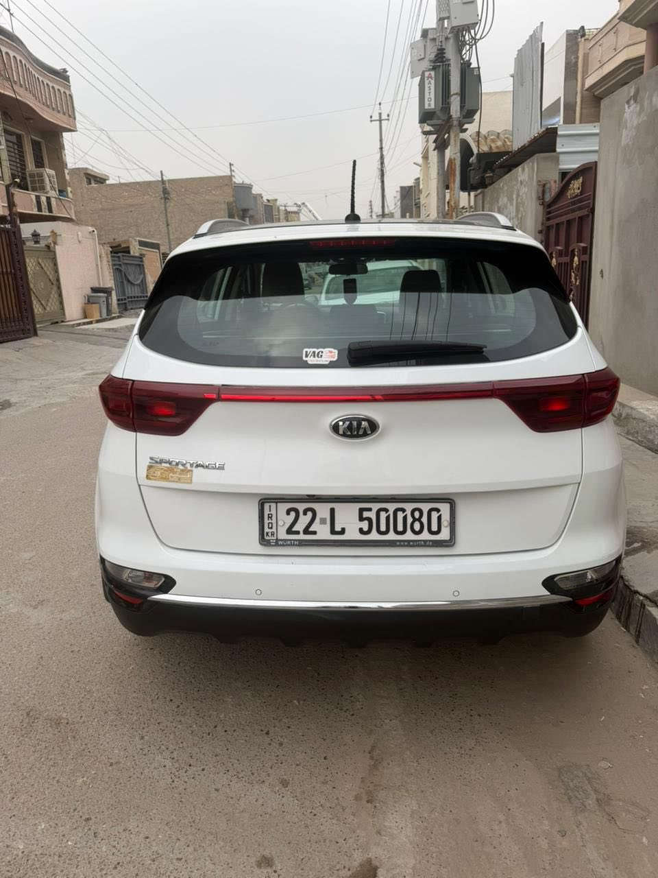 السلام عليكم كلشي موضح بل منشور وين يعجبك ترىح تفحص سبورتج 2020جاملغ صبغ فقط طخه بسيطه صارت بي وعدلته وصبغته ماشيه 133 سيارة من زيرو عندي البنيد حالوب بي فقط هذا شي باقي كفاله عامه قماره بنورما مصار بيه شي كير مكينه داخله تخم تاير من زيرو مشتريه جديده السيارة للبيع عنواني حي الحسين للاستفسار الاتصال ع رقم 
***********
السعر 180مجال جدا بسيط جدا سيارة مابيع بياع شراي تحويل بسمي شخصيا 
مكلف بل نشر
