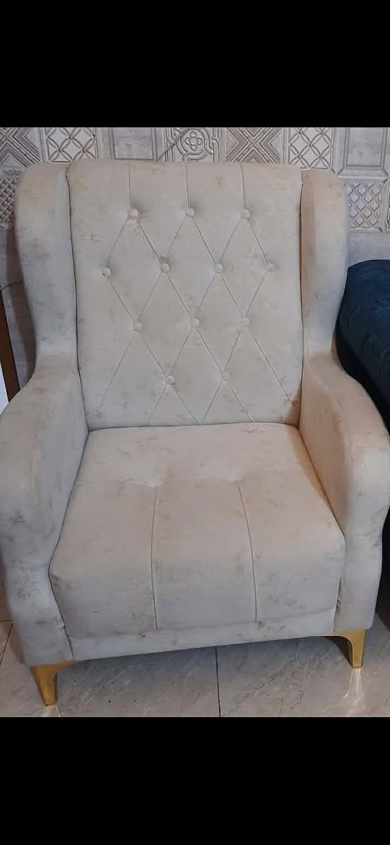 نص تخم اربع مقاعد مع طبله وسطيه جديد كلش 250 لتواصل ***********
