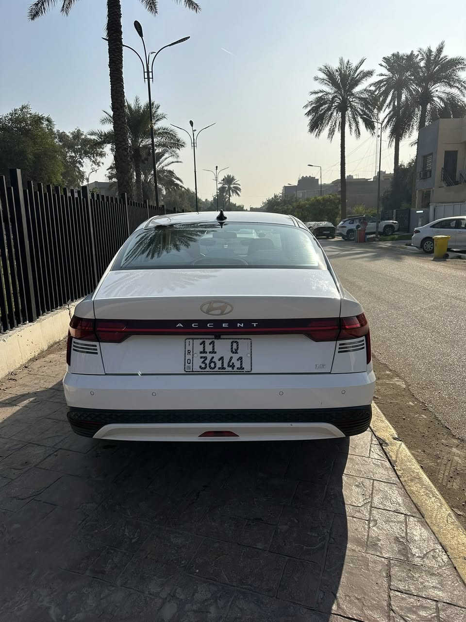 اكسنت 2024
ماشية 9000 الاف
خليجية 
محرك 1500 دبل نوزل
مكفولة من الحادث والصبغ
فقط حافة الدعامية صبغ
والسونار وكل تفاصيله داخل الصور
مواصفاته
1-شاشة كبيره
2-كاميره 
‏ABS-3
4-تحكمات ستيرن. 
5-شاحن ايفون 
6-تبريد قطعتين 
7-كروز سرعة
8-مثبت سرعة
9-حساسات خلفي
10-كاربلاي 
‏GBS-11
12-شاحن خلفي منفذين

السعر /145$ ورقة وبيه مجال

مكان السيارة 
بغداد - اليرموك
***********
