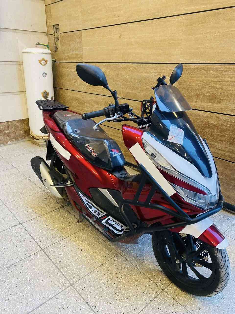 بي سي اكس. جيل الثالث  2020
كفاله عامه مكينه 150 
موصفات حلوه 
نازله من الرمبه ماشيه 26
حاليا ماشيه 29
بيه تزويد مرتب
وارد كوري 
بانزين محسن 
ودهن موتل 
السعر 16 ونص وبيه  مجال 
بغداد حي النصر
***********
