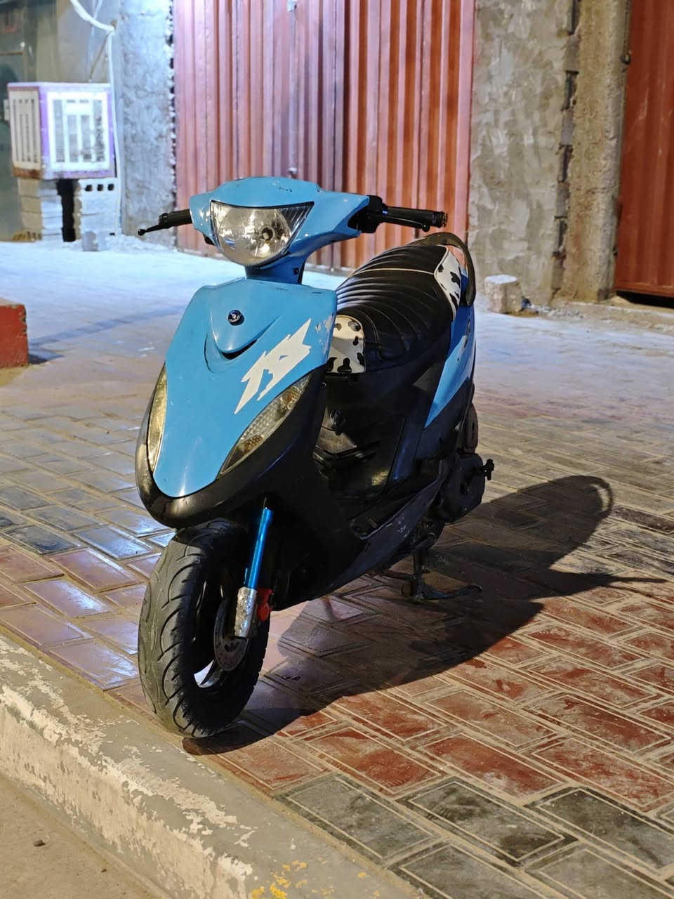 السلام عليكم
دراجة ماكس عدلة للبيع منزلها حاوية على ايدي بيها خير من الله تزويد 
1 كشن 4 ولفات بقري 
2 منضومة زنون عالي + رماش 
3 صدر بلادي سمائي رياضي
4 ملقط ازرك رياضي 
5 خلية بك لايت 
6 يدات سكليتر 
7 صالنصة رياضي 
8 دبل خلفي رياضي ابو البطل شركة كاو بلادي 
9 سبايدر طلاء كاربون رياضي 
10 تخم يدات بريك rrgs سلفر
11 براغي رياضي اشكال و انواع خير من الله 
نقصها فقط قفل جنطة جنطتها ما تقفل 
    ( الكفر سمائي بلادي + بي ملاحظة )
( ورقة المعرض موجودة عدي نازلة من امير الحلو )
السعر ٦٧٥ عنواني كربلاء واتساب+ اتصال 
***********
