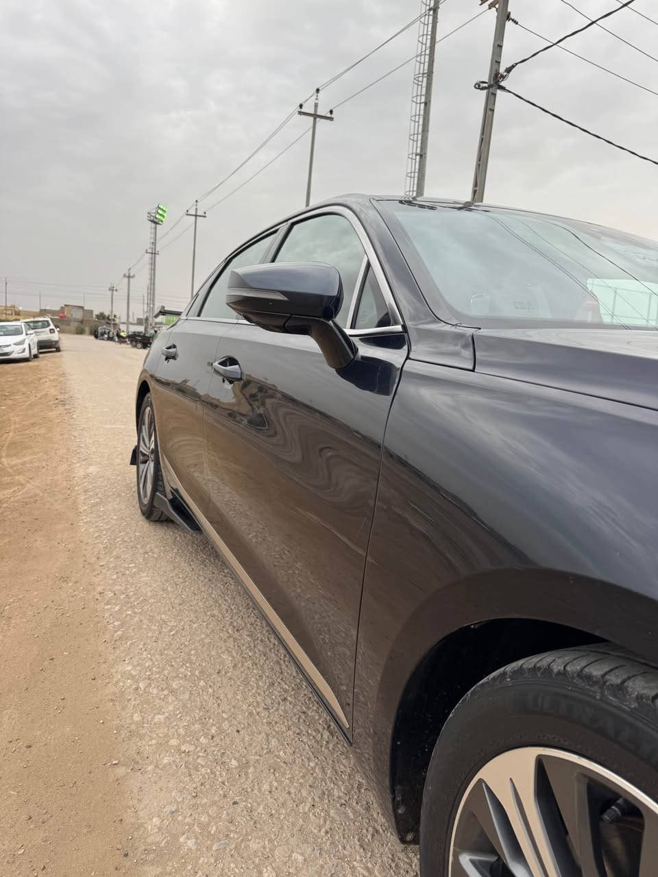 سلام عليكم 
للبيع او المراوس
كي 8 مديل 22 رقم او هزه جدد تريد تحويل اتريد وكاله حاضر 
ماشيه 51 الف كيلو وارد كوري بانزيل اصل مكينه 2500 
كير اومكينه كفاله عامه حداديه لوك تخم تاير 
بيه صبغ قطعتين حاملغ او بنيد فقط
مواصفاته فووووول عده البنرامه ومبين كلشي بل صور 
مكانه الفلوجه قرب سيطره الصقور 
السعر 192 او بيه مجال بسيط 
للسفسار *********** واتساب
*********** بغداد, العراق
