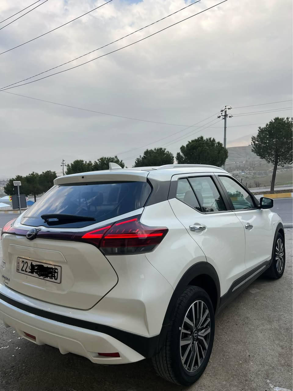 نيسان كيكس ٢٠٢٣ فول ماسه فاته
٣٥هه زار رويشتوه هه موو كياني به شرته سفره سياره كه
برخي بو برخي به شرته 
سعري ١٥٠ وه رقه معامه له يكي كه مي تيدايه
شوين سوران
*********** مرغصور, أربيل
