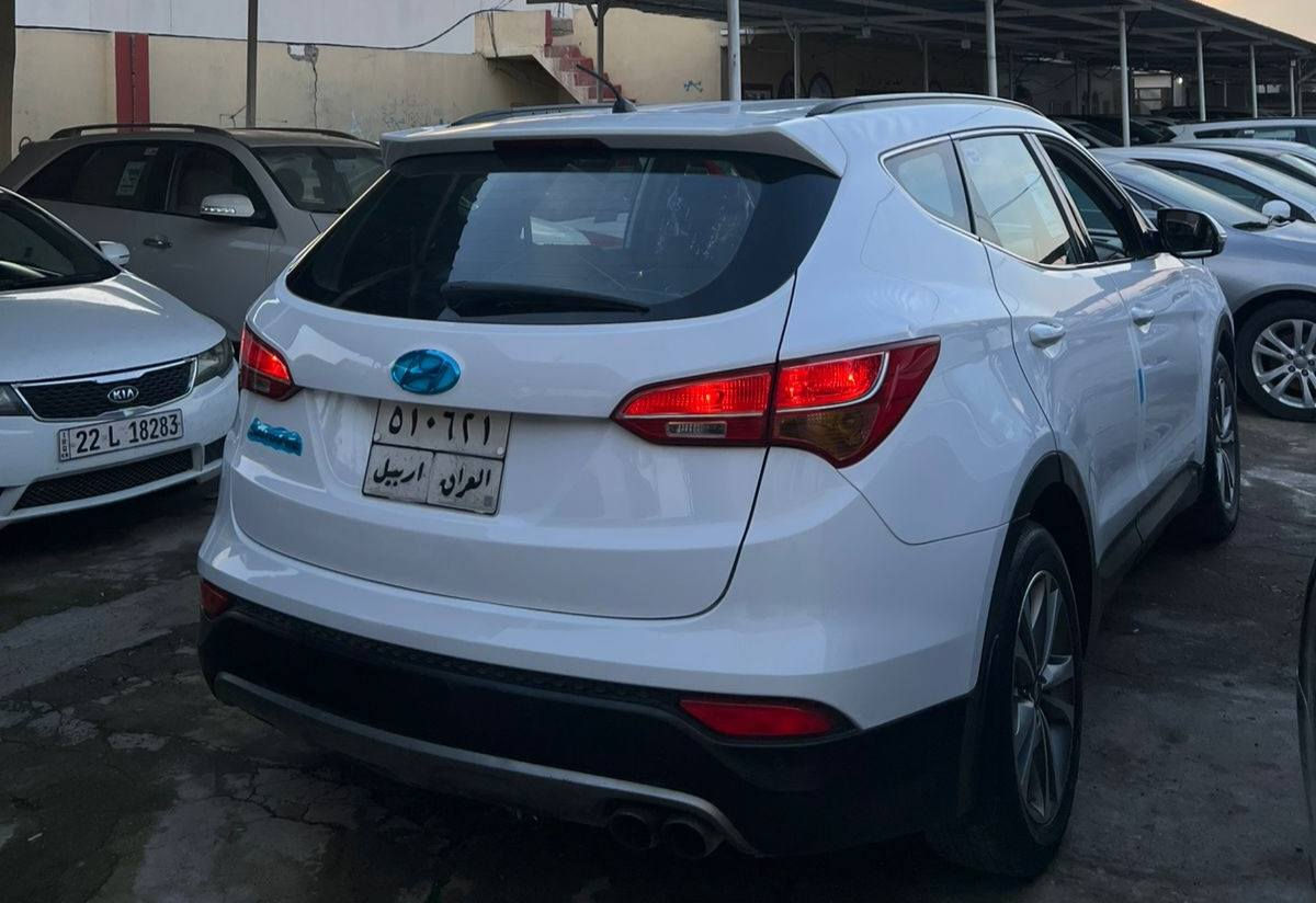 سلام عليكم
رمضان كريم
( بيع فقط ) 
سنتافى خليجي
موديل 2015
 ماشي 233 الف  حقيقي بلا صبغ بي كرت بل جاملغ كير محرك شرط
محرك ( 4 ) بستن دوش 
 ( 7 ) راكب
تحويل وكاله  شرط 
 السعر 148 بي مجال قليل مكان السياره موصل شيخان  رقم موبايل *********** وتساب دهوك, العراق
