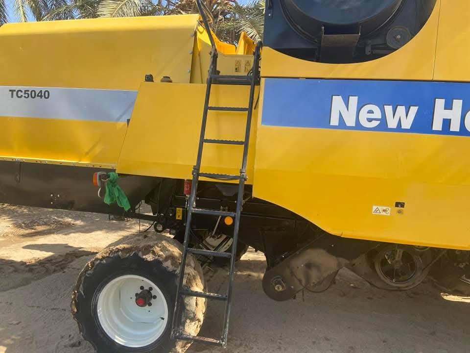 السلام عليكم..  للبيع حاصوده نيوهولند موديل 2013 
مشتغله 3000 
رقم اربيل.   حره 
جاهزه من كلشي 
ما ناقصه اي شي 
لعنوان ذي قار 
لسعر 75 مليون 
للاتصال ***********
