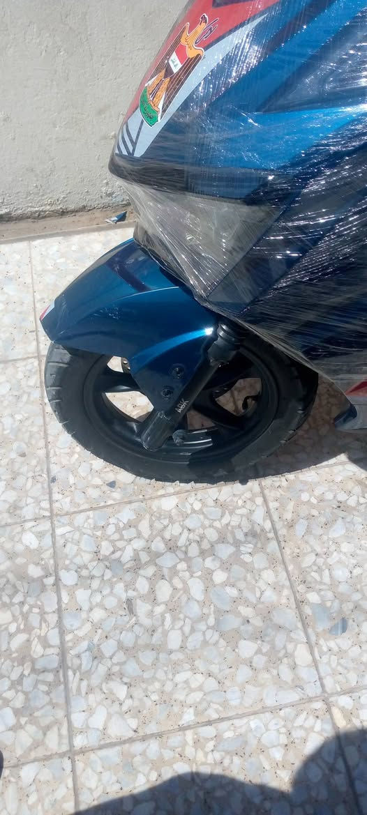 دراجه شحن للبيع دراجه موديل 26 جديده دراجه بعده نضيفه بطاريات  جدد دراجه رايده 800وبيه مجال الطيبين هاذا رقم اتصلوا عليه موجوده واتساب وعل رصيد هم *********** عنواني بغداد جديده تل محمد
