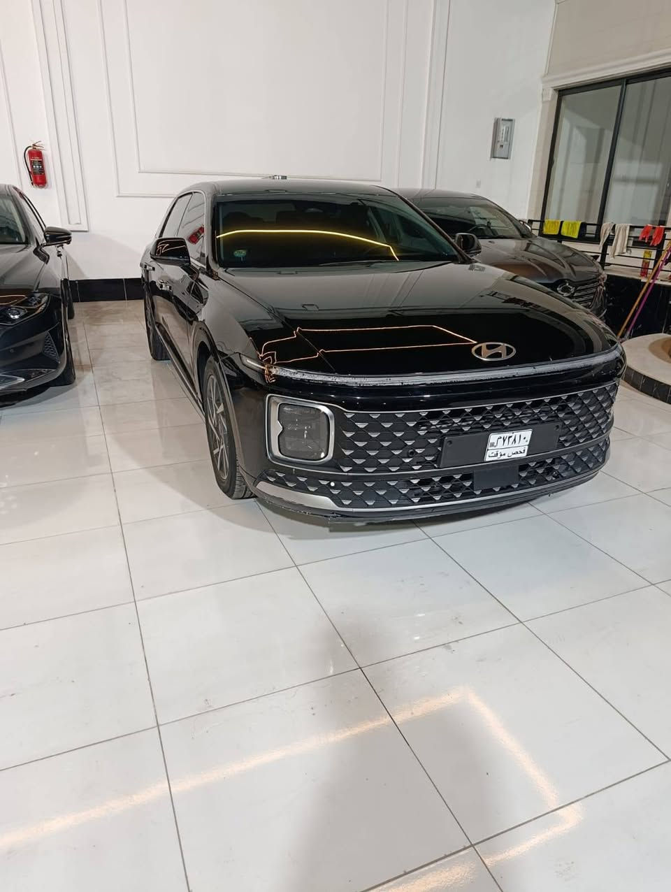 ازيرا كراند ٢٠٢٣ حره بدون رقم 
غاز فقط 
6Vمحرك
حادث قبق صندوق وجاملغ 
تبديل بابيتين جاملغ امامي نفس لون 
يعني صبغ جاملغ الخلفي فقط 
مواصفات معروفه الازيرا
مكان سياره اربيل
تترقم جميع المحافظات عدا إقليم كردستان 
السعر 168بيها مجال 
***********
