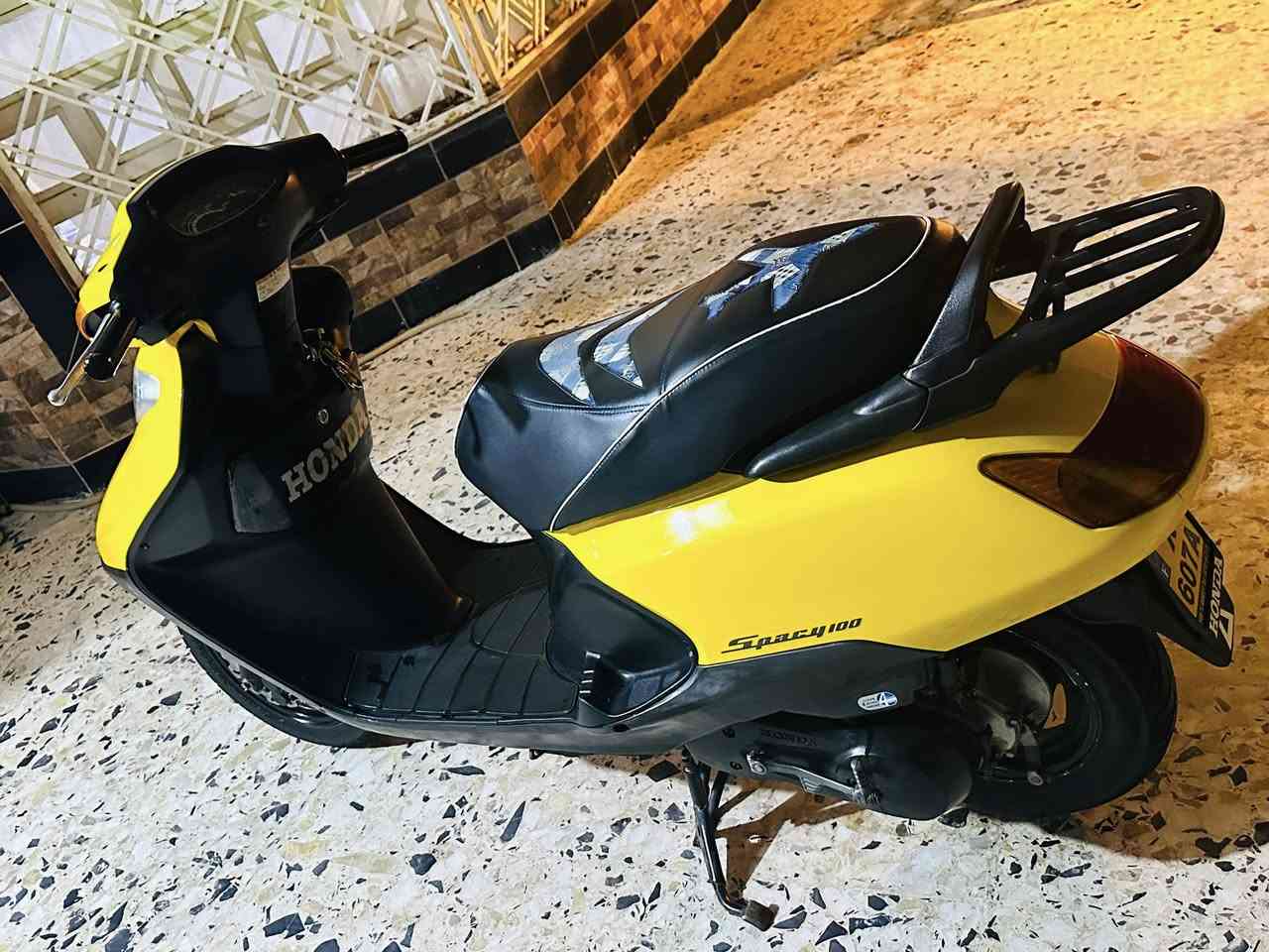 السلام عليكم دراجه سبيسي للبيع مكفوله كفاله عامه من اي شي دراجه نضيفه سعرها خاص ***********
