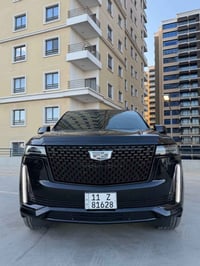 كاديلاك اسكاليد  2021 للبيع او مراوس لاندكروز vxr وارد امريكي دخول جدي...