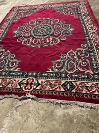 سجادة • ديكور منزلي