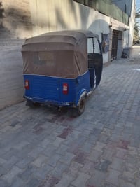 تكتك زيل مكفوله من ضربه وصبخ والخياس  مكينه  بجاج ٢١ كلشي شغال بيها او...