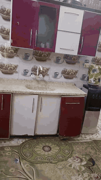 كاونتر السنك متر ونص + القطعه الفوق  ولقطعه الثانيه 3 متر + الفوق       . 300. الف 
***********
بغداد حي لبتول
