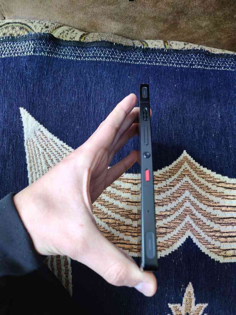 السلام عليكم
ريدمجك 10s برو    ركز الــS مو العادي… كاامل ملحقات من كفر ولزكه وشاحنه وباكيت 
جهاز جبار ومواصفاته معروفه 
ذاكره 512 
رامات 16+12 يعني 28 
الشاحنه 80 واط مدري 100 المهم يشحن من الصفر لل 100 ب 20 دقيقه حرفيا الجهاز فول
لون اسود شفاف 
الجهاز بي لثمه صغيره كللش بالشاشه جوه بس مامأثره ع لمس ابد واذا تاثر ترجع الجهاز والتريده اني حاضر موضح بالصور
.
الجهاز غير هاي اللثمه مابي اي شخط الجهاز مكفول من كلشي 
لا داخل صيانه ولا شي مكاني بغداد 
سعره 775


**إذا كنت صاحب هذا الإعلان وتريد حذفه لأي سبب، رجاءا أرسل رسالة إلى الدعم الفني**