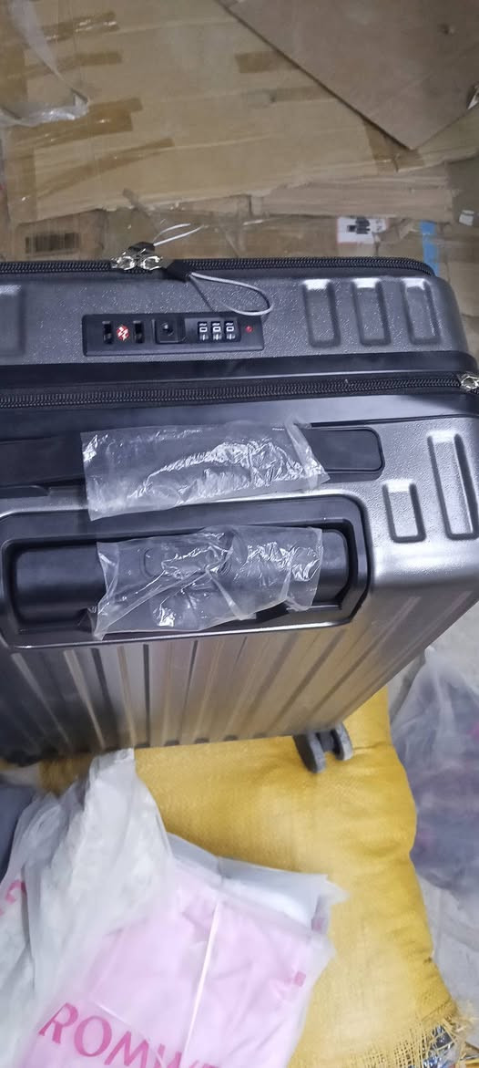 جنطه سفر حجم جبير معه قفل اكتبلي عليه 25


**إذا كنت صاحب هذا الإعلان وتريد حذفه لأي سبب، رجاءا أرسل رسالة إلى الدعم الفني**