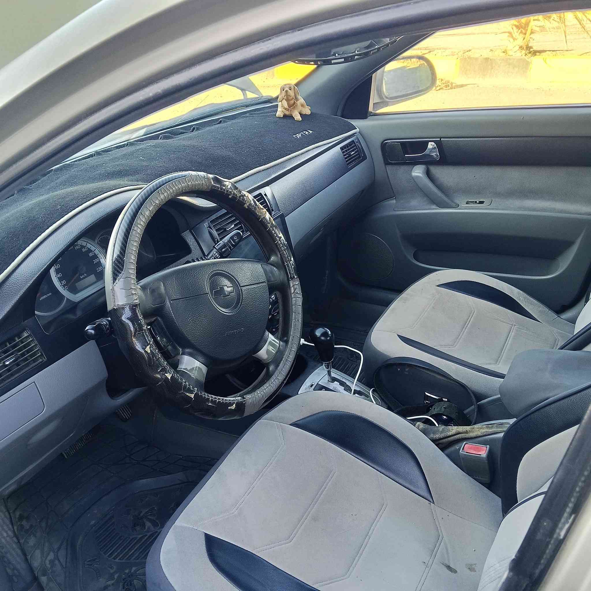 وبترا 2008مكينه وكير جدد رقم نكليزي دياله سعر 60 وبيهه مجال ***********
