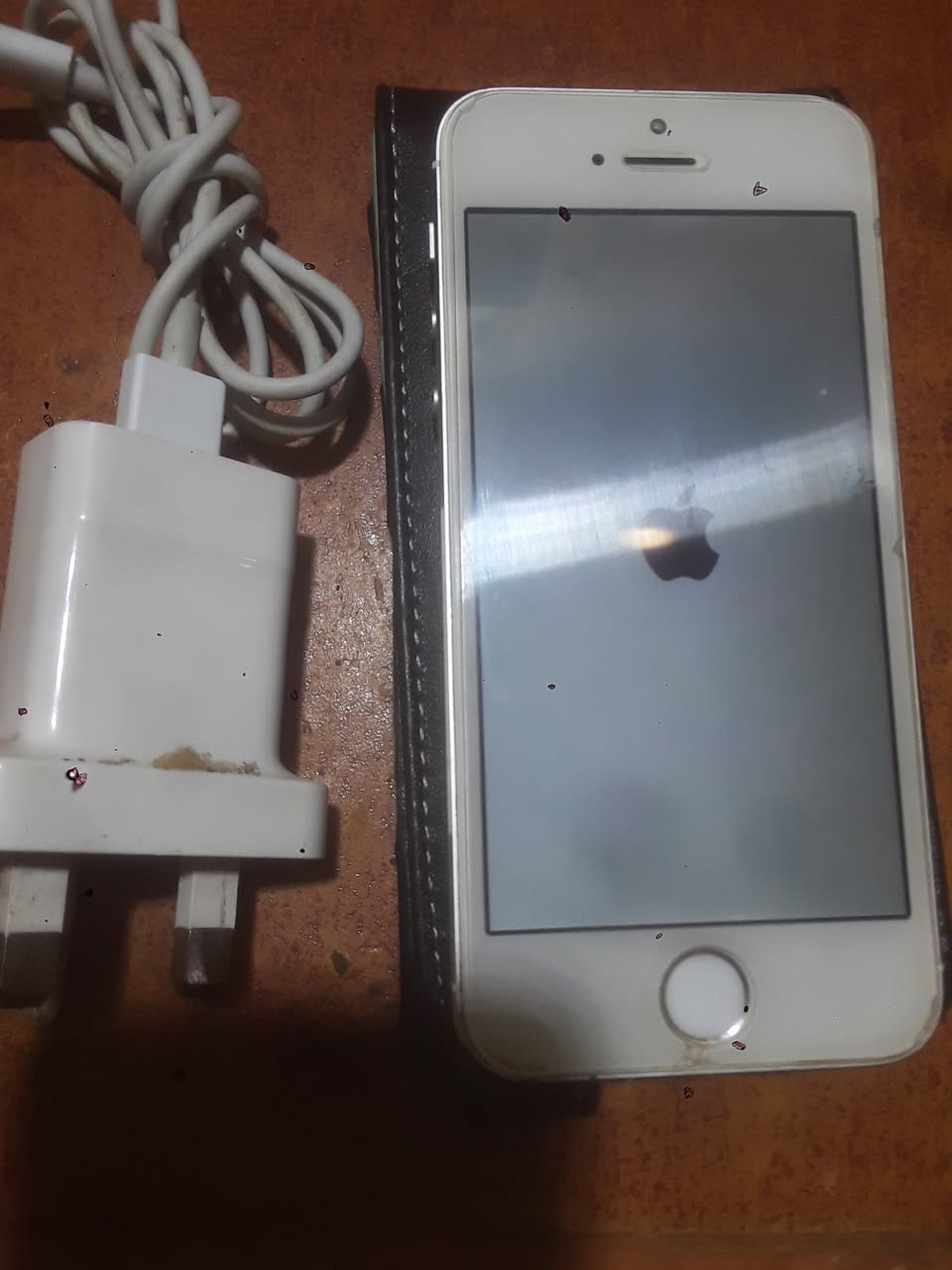 ايفون 5S +شاحنة +كيبل + حافضة مستعمل نظيف جدا للبيع بسعر 70 الف دينار شامل التوصيل لباب البيت مكفول عشاير ودولة يوصلك للباب تفحص وتمحص وتنقد والف عافية استعمالي الشخصي وامريكي اصلي مو لفگ... الفلوجة, الأنبار


**إذا كنت صاحب هذا الإعلان وتريد حذفه لأي سبب، رجاءا أرسل رسالة إلى الدعم الفني**