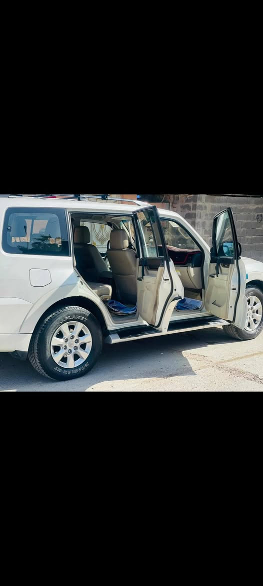 بيع مستعجل باجيرو 2014 حبتور  فول 1/1 اعلى موصفات ماشية 100 الف 

رصعة بالباب الخلفي وتبديل بنيد وجاملغ 
والسونار مرفق مع صور

الباقي كفاله عامه  

رقم بغداد سنوية بأسمي   شرط تحويل 
ثاني يوم

محرك 3500. 
منظومة غاز انسى الصرف 48 لتر تمشيك 300كم

مواصفات فول واحد ع واحد.    

فتحة.     7راكب .      شاشة كامرة.      حساسات امامية خلفية.   كشنات كهرباء.    كشنات جلد.      سماعات دمام  . زراكات لايت.   بچم زنون.  لدات. نهارية.    اشاير بلمري.     مري شفط تبريد ثلاث قطع.  تحكمات جهتين. وباقي المواصفات. فول الفول.  

للبيع    السعر 159$ بيها مجال مكان السياره بغداد مدينة الصدر 

للأستفسار : ***********
                 ***********
اثير واتساب
