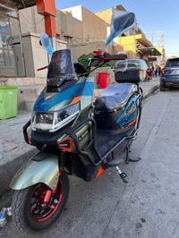 دراجه شحن للبيع جديده ماشيه الف 1000 وقابل لزياده نضافه فول جديده بمعن...