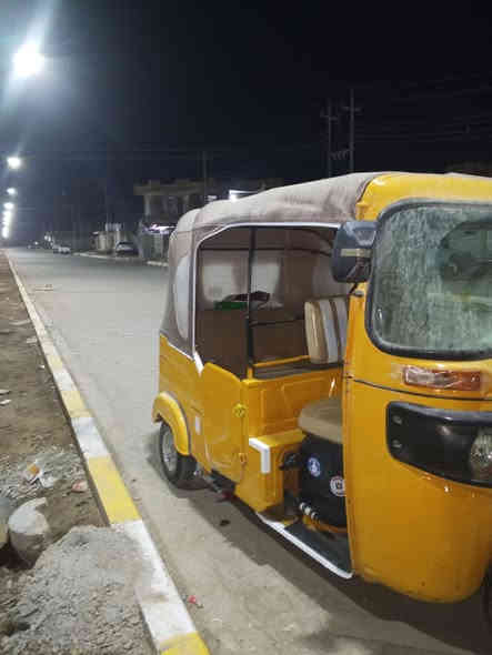 تكتك 21 مكفول كشر ومكينه بس زنجيل وكلجات رقم وسنويه مداور ثاني يوم ملاحضه بيع فارغ مكلف بل نشر 
الخاص مغلق نتصل ودلل ‏‪***********‬‏
