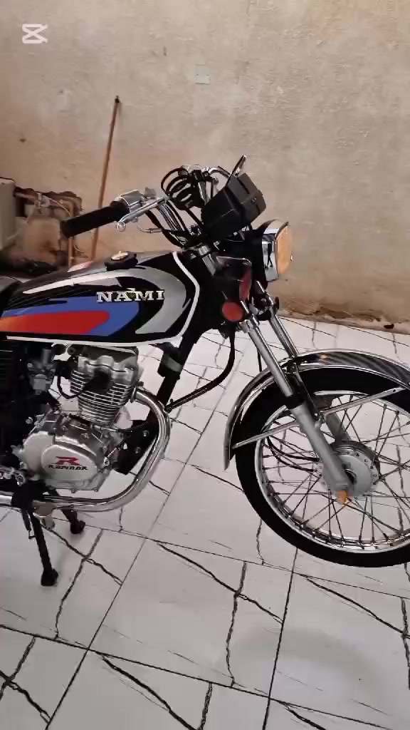 للبيع 25
تعمير شاصي 25
مكينه رابيدو 
سعر 700وبيها مجال 
***********
تواصل اتصل وخادم
