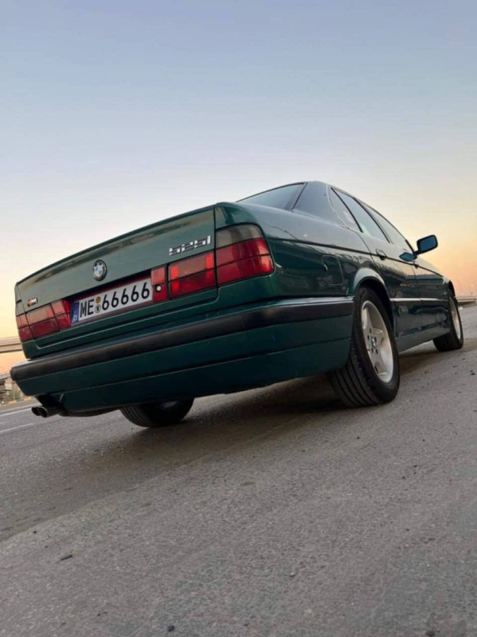 سلام عليكم بي ام 525موديل 1993

سياره كفاله عامه ماعده صبغ جماليه 

تبريد ثلج 

تايرات جدد

حداديه جديه 

مكينه 6v

سعر63 ورقه 

عنوان بصره زبير 

رقم ‏‪0788 158 8858‬‏
