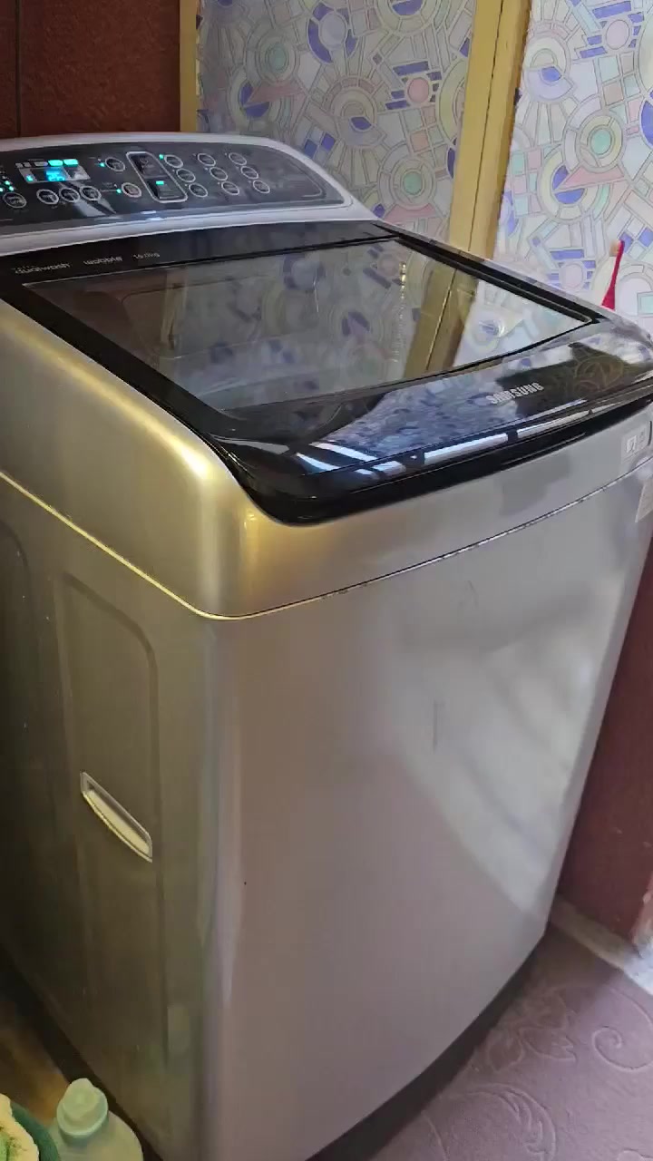 مرحبا 
عندي غسالة سامسونك ١٥ كيلو  فتحة علوية 
رايدتها ٣٠٠ وبيها مجال


**إذا كنت صاحب هذا الإعلان وتريد حذفه لأي سبب، رجاءا أرسل رسالة إلى الدعم الفني**