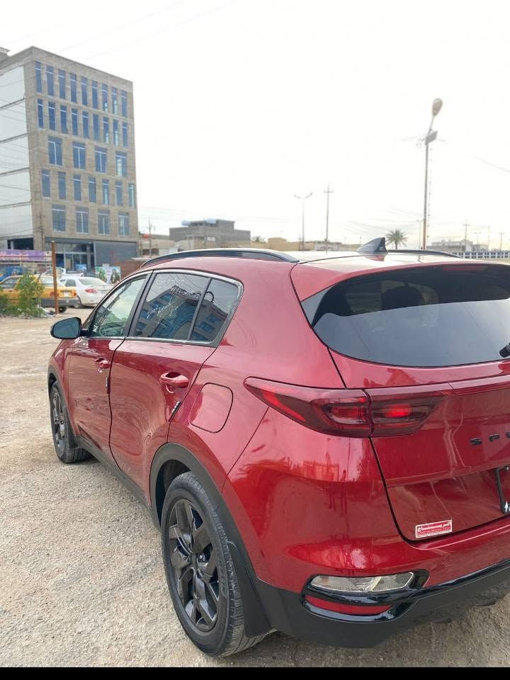 سبورتاج موديل 21 امريكي مرقمه بغداد
بانوراما
فول تحكم بالستيرن 
بدأت بالمري 
زنون اصلي 
كامره خلفية 180 درجة 
نقطه عمياء
كشنات كهرباء جلد
ويل كب اسود بلاك مع العلامات 
محرك 2400
وباقي المواصفات السعر المطلوب 175 فقط بيع الاتصال على الرقم ***********
