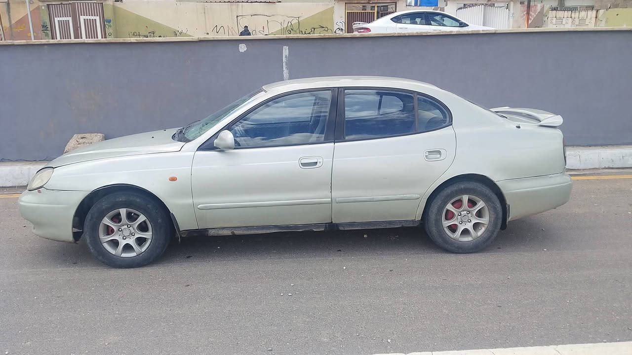 السلام عليكم اخوان عدنه هاي السيارا البيع دايو رقم دولي هزه جديد سيارة حلوه كير محرك  شرط السعر 30 بي مجال مكان موصل 🫡👑 ***********
