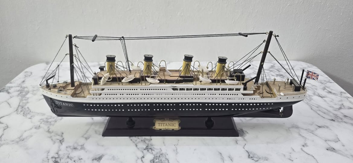 للبيع يوجد توصيل السعر حسب القطع


**إذا كنت صاحب هذا الإعلان وتريد حذفه لأي سبب، رجاءا أرسل رسالة إلى الدعم الفني**