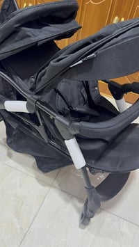 عربانة توأم • مستعملة • حالة جيدة