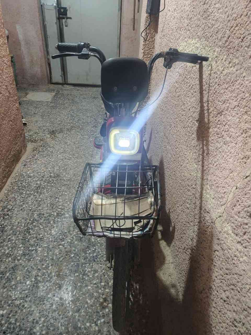 دراجه شحن حجم 20 شغاله ابيع بدون بطاريات  خمس بطاريات يتكون والشاشه بلوتوث


**إذا كنت صاحب هذا الإعلان وتريد حذفه لأي سبب، رجاءا أرسل رسالة إلى الدعم الفني**