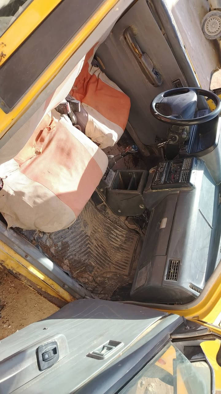 سايبه  مديل 9البيع مكينه وكير صندوك حداديه نص عمر سنويه كتاب اصلي بورمشط جدد عوزه ترتيبات سعر 6ونص مكان نجف  ***********
