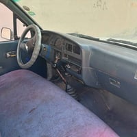 موديل ١٩٩٠ • سنغافورة • سيارة