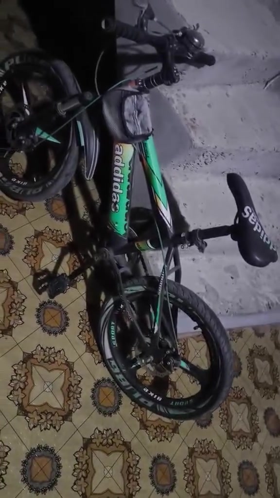 سلام عليكم
باسكل للبيع جاهز من كلشي بريكات وره وكدام وبعده نضيف شوفت عينك سعر 35وبي مجال


**إذا كنت صاحب هذا الإعلان وتريد حذفه لأي سبب، رجاءا أرسل رسالة إلى الدعم الفني**