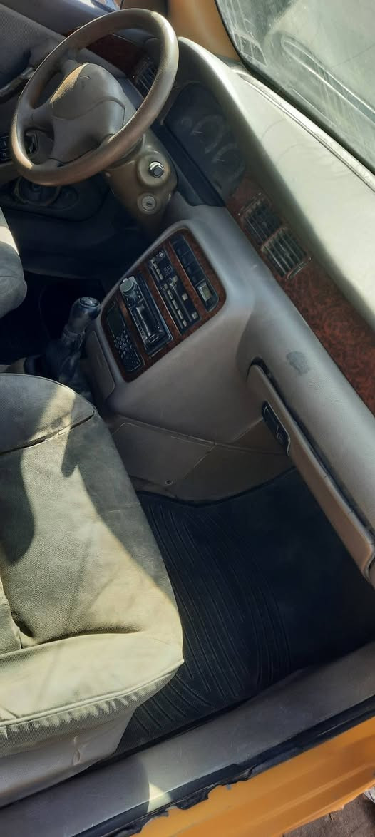 سياره سمند موديل 10 بصره بسمي مصفره هيئه وغرامات السياره بيه طخات بسيطه الشراي يتصل ***********
