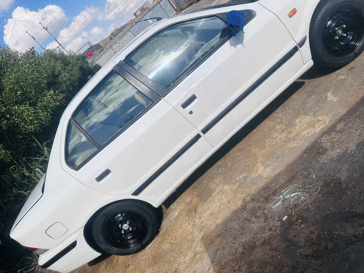 سمند موديل 2010
مكينه وكير وحداديه وتخم تاير جاهزات 
سنويه ورقام جدد رقم دولي قادسيه
مدوشمه ارضيه وكشنات بيها دوس معمرات فقط 
مكاني ديوانيه قضاء السدير 
السعر 38
***********
