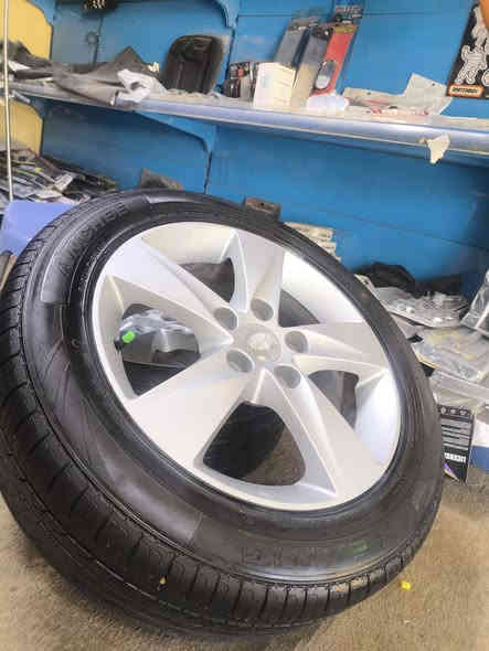 السلام عليكم حبايب قلبي تخم  ويلات وتخم تاير حجم 16 كوري اصلي ابو الختم للبيع مكاني  نجف شراي يجي تصل ويرهم مراوس هم ***********
